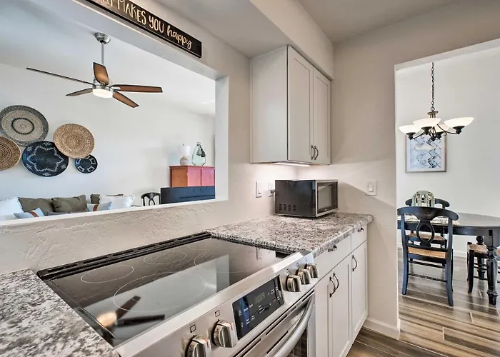 Holiday home 4 Mi To Asu: Lake-view W/ Patio, Pool Access *